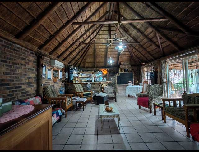 3 BEDROOM HOUSE FOR SALE IN THREE RIVERS